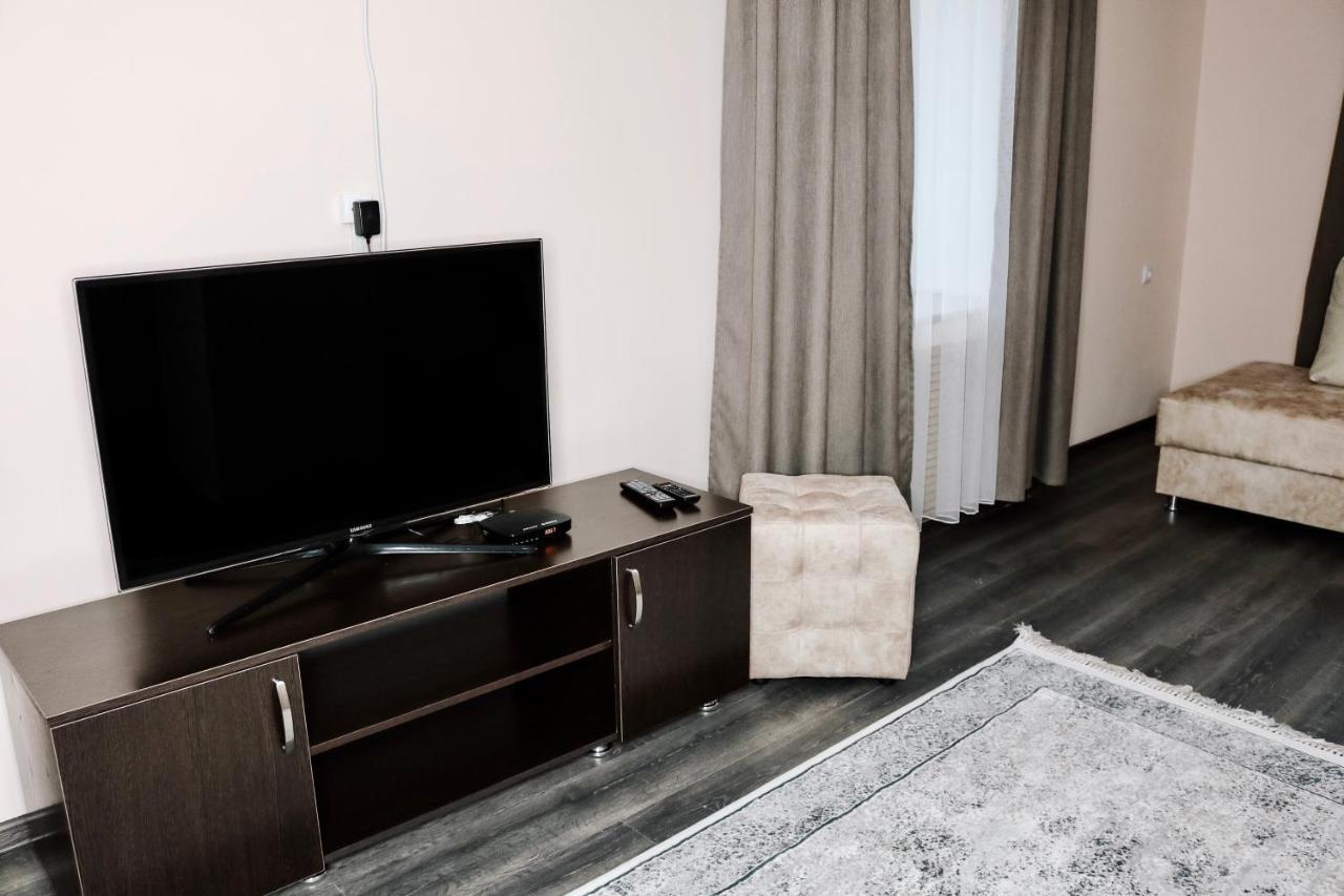 Alplaza Hotel Ustʼ-Kamenogorsk Екстериор снимка